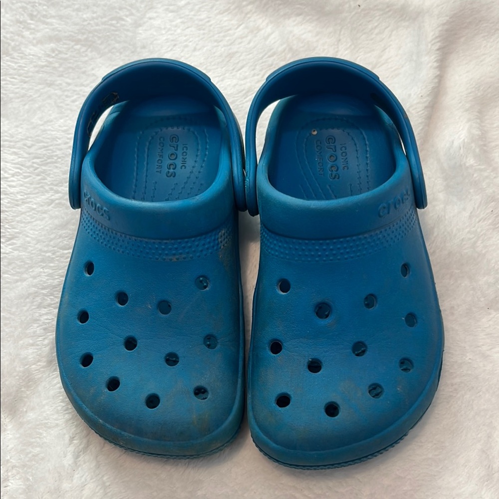 CROCS Blue Water Shoes with Ventilation and Croslite Foam